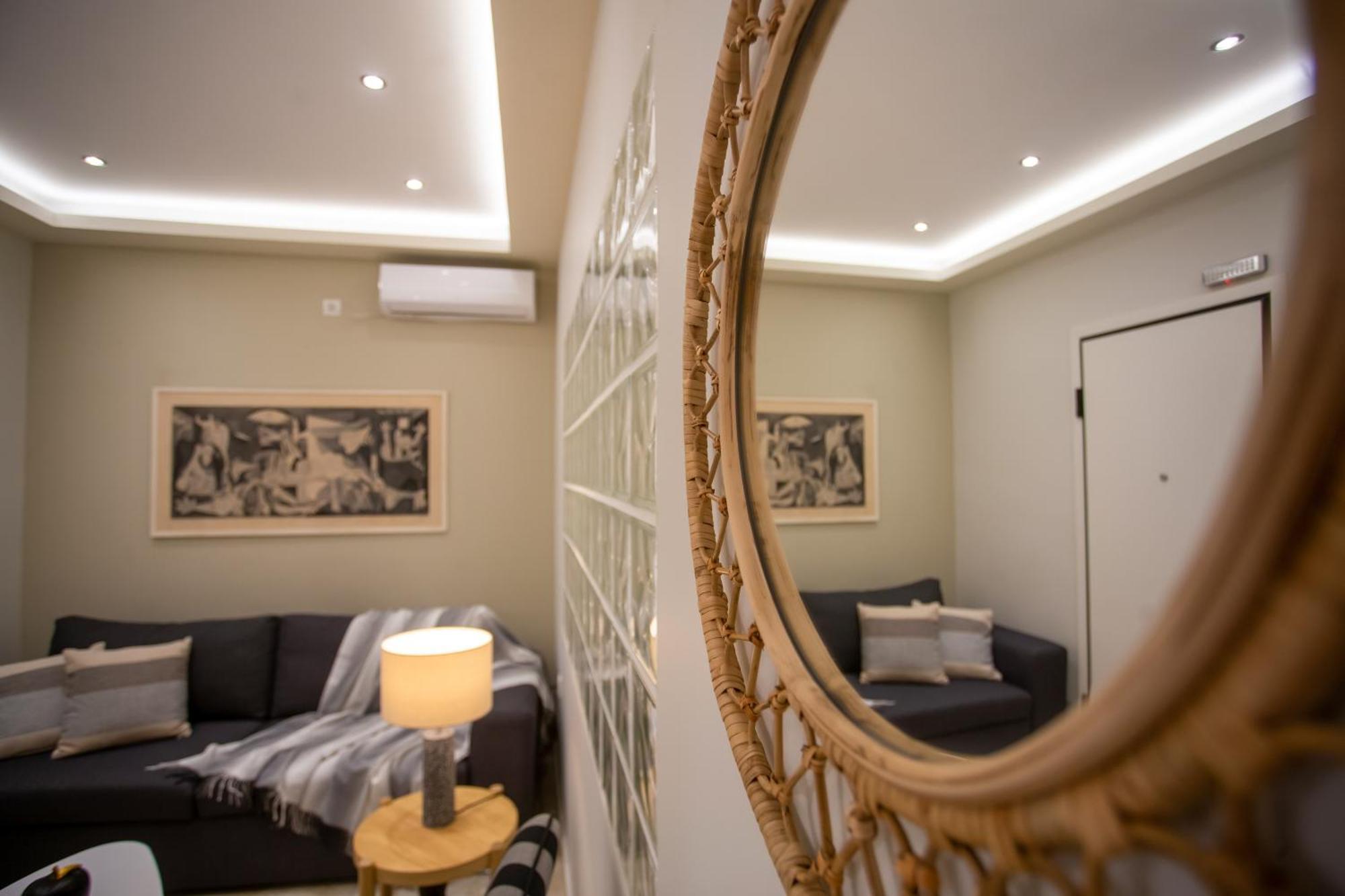 Nefeli By Heloni Apartments Athènes Extérieur photo